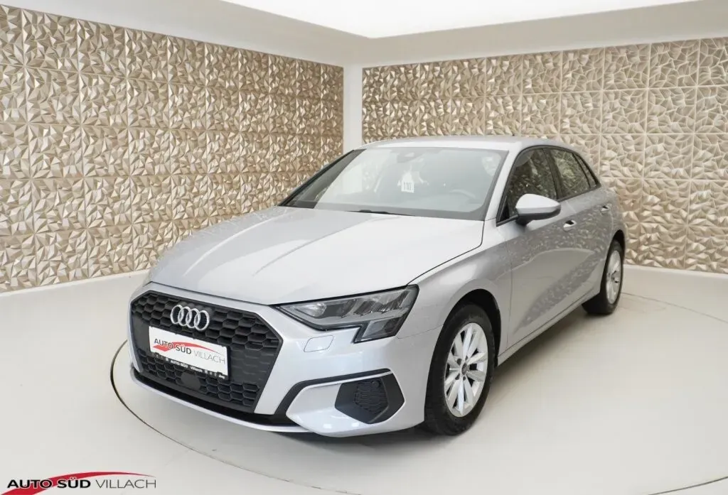 Audi A3 2021 photo 2