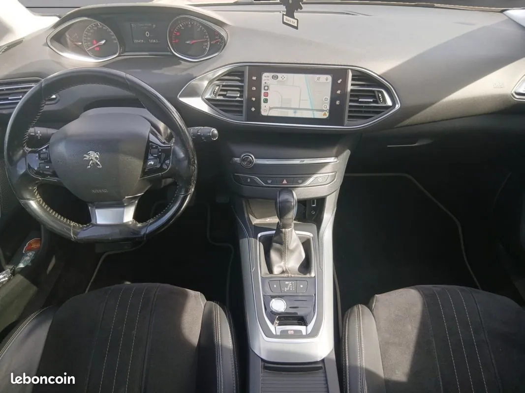 Peugeot 308 2015 photo 2