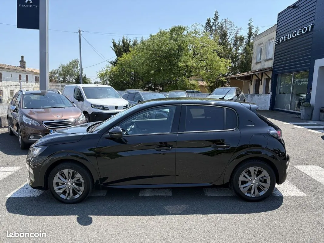 Peugeot E-208 2022 photo 3