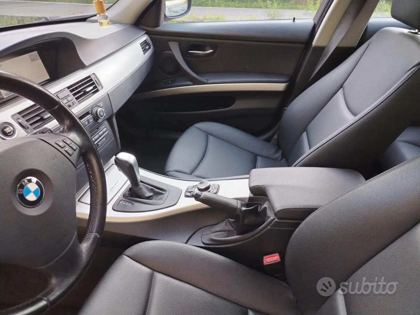 BMW 320 D Sw 2009 photo 3