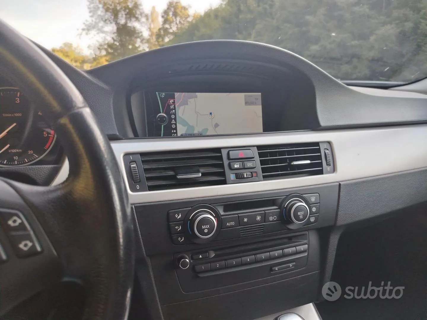 BMW 320 D Sw 2009 photo 2
