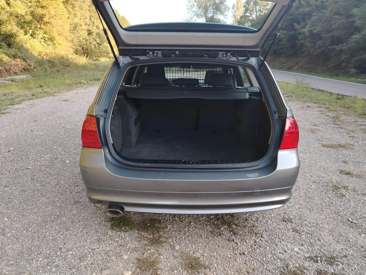 BMW 320 D Sw 2009 photo 4