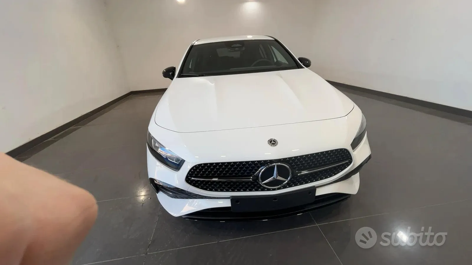 Mercedes-Benz A 180 2026 photo 2