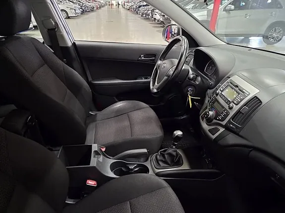 Hyundai I30 2010 photo 4