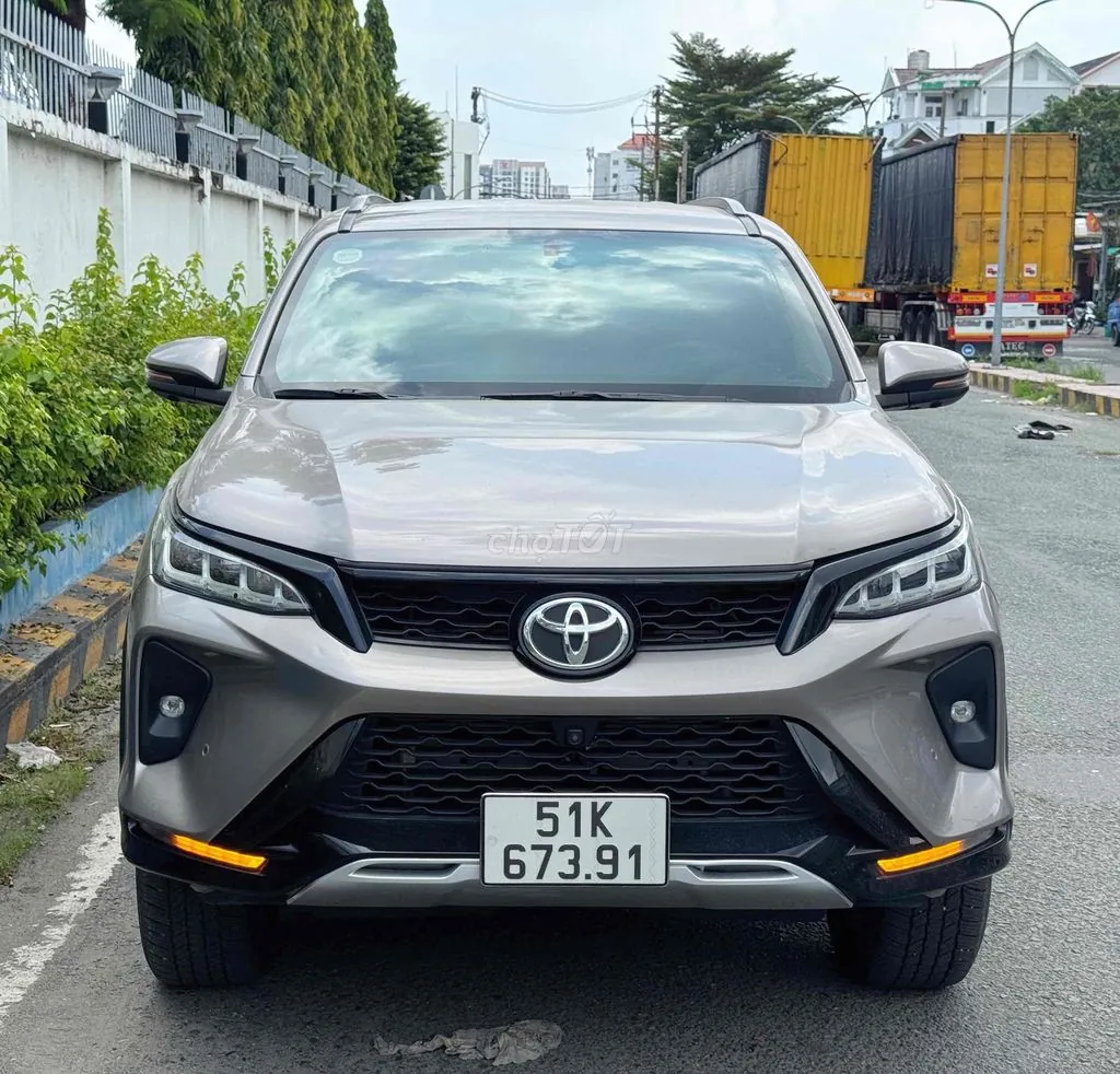 Toyota Fortuner