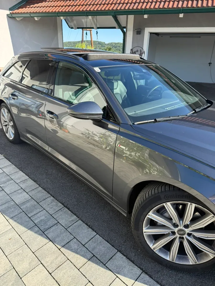 Audi A6 2022 photo 2