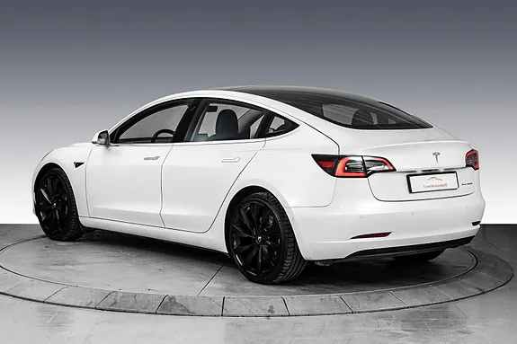 Tesla Model 3 2019 photo 3