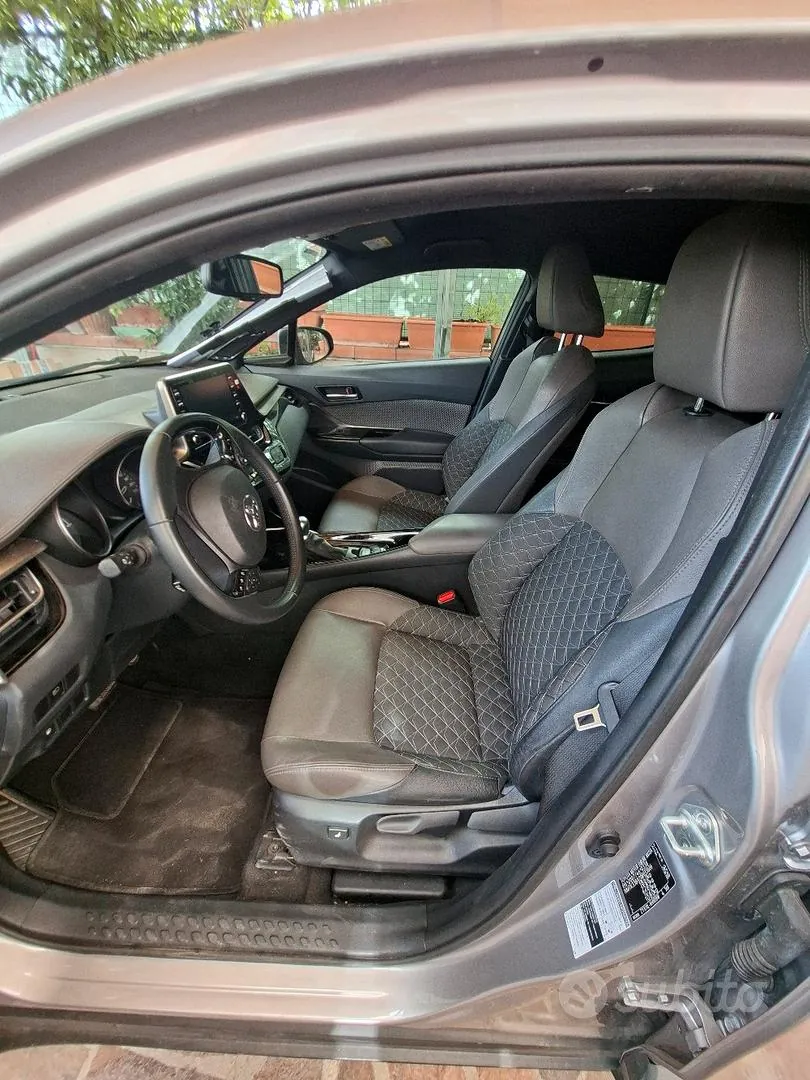 Toyota C-Hr 2021 photo 4