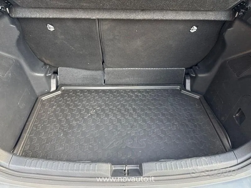 Toyota Yaris 2023 photo 5