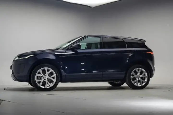 Land Rover Range Rover Evoque 2022 photo 2