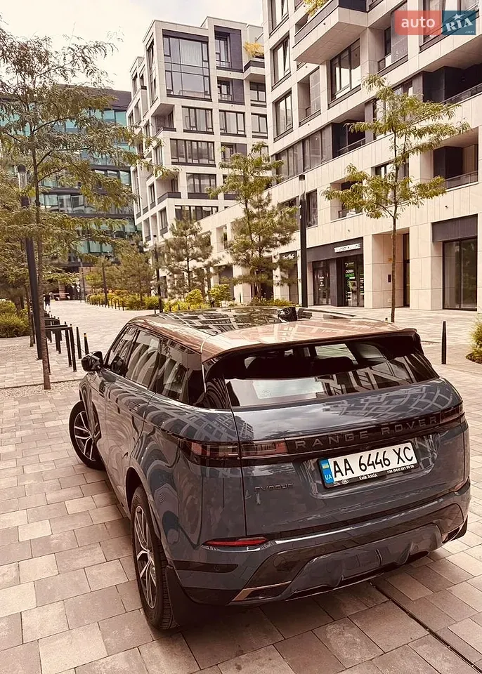 Land Rover Range Rover Evoque 2024 photo 3