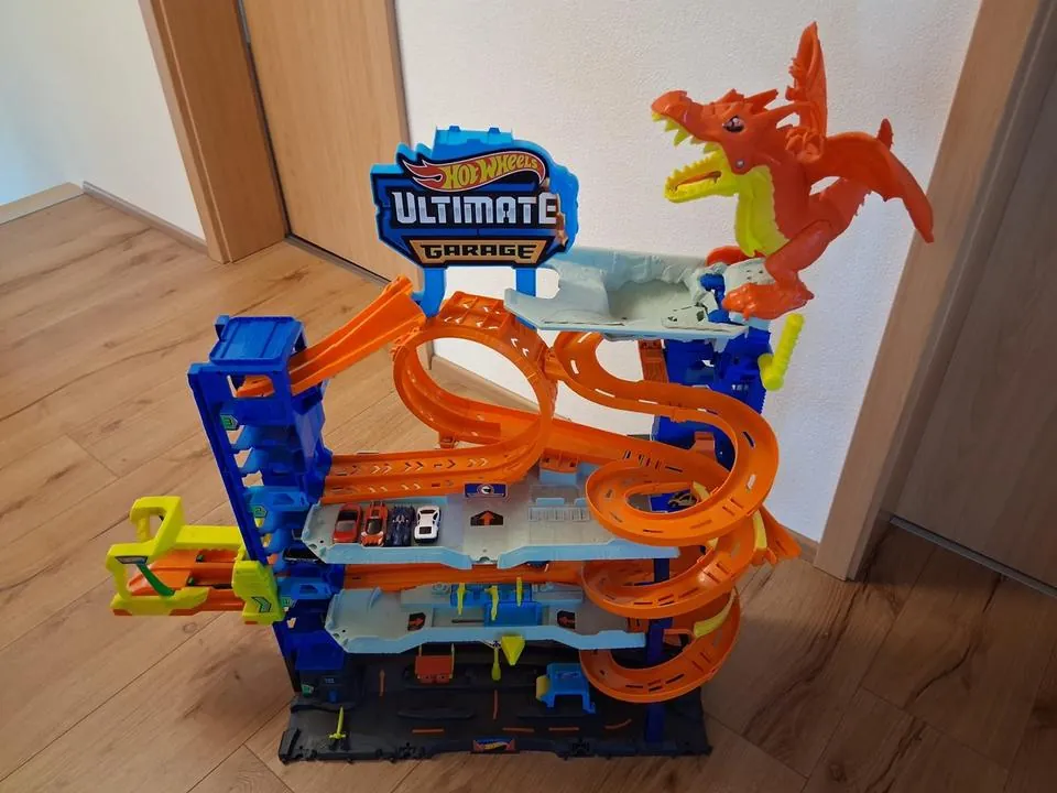 Hot Wheels Ultimate Garage