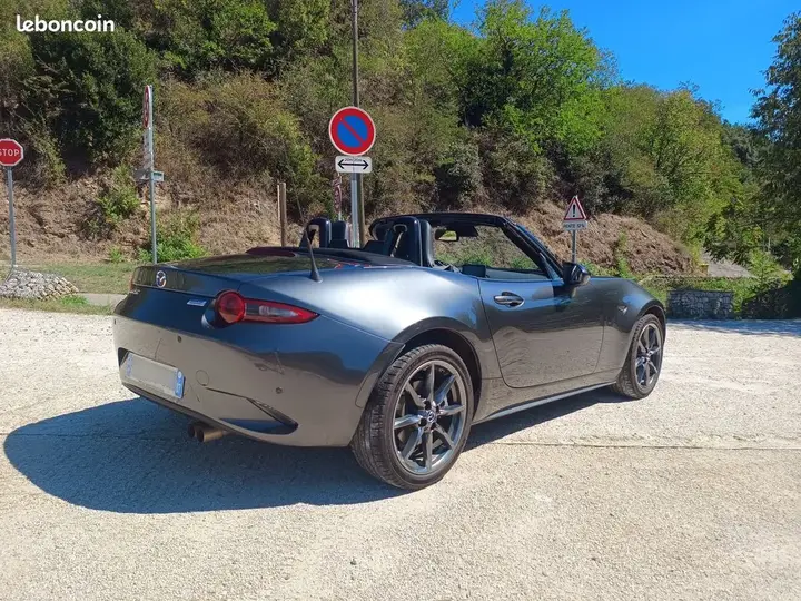 Mazda Mx-5 2019 photo 2