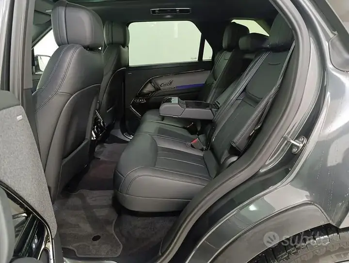 Land Rover Range Rover Sport 2025 photo 5