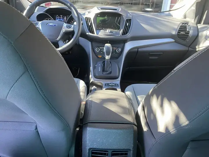 Ford Escape 2016 photo 5