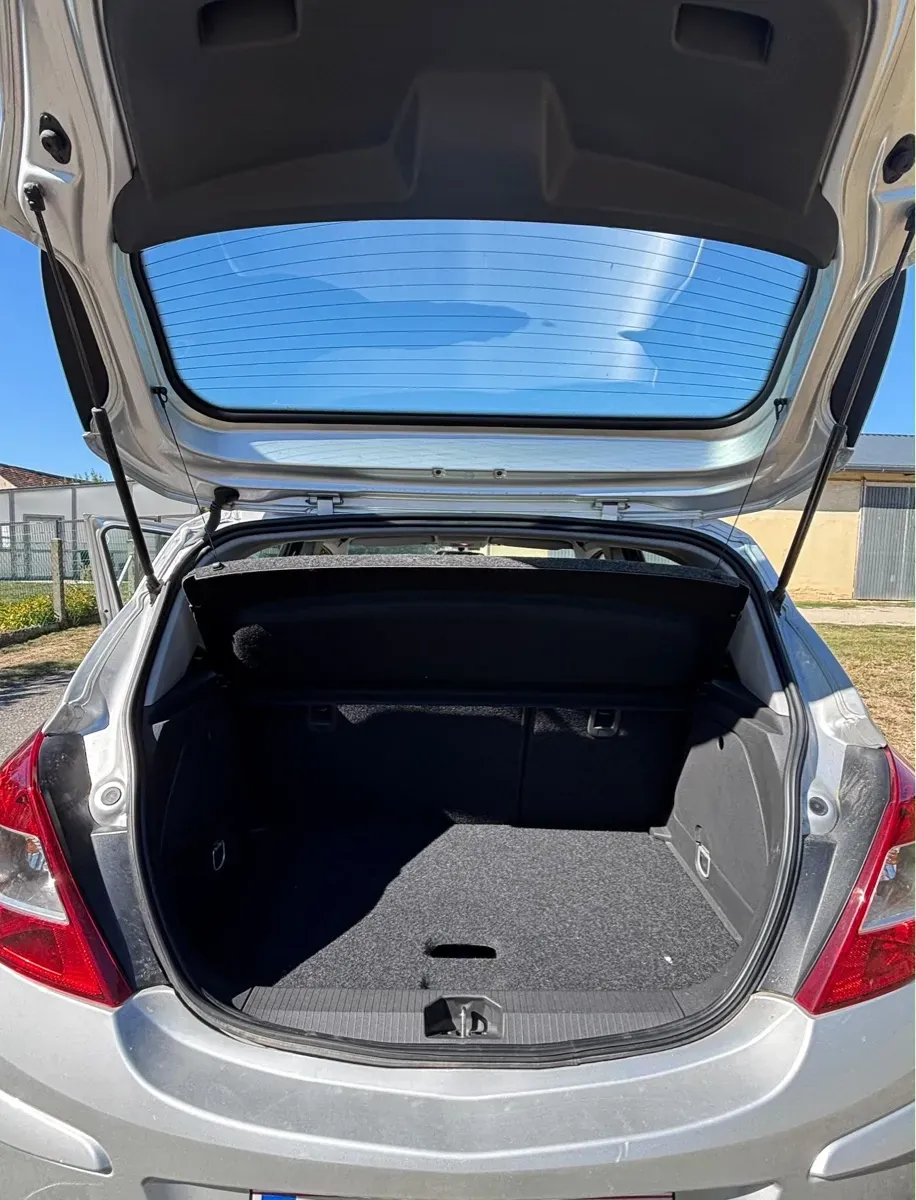 Opel Corsa 2008 photo 3