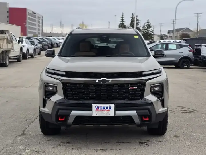 Chevrolet Traverse 2027 photo 2