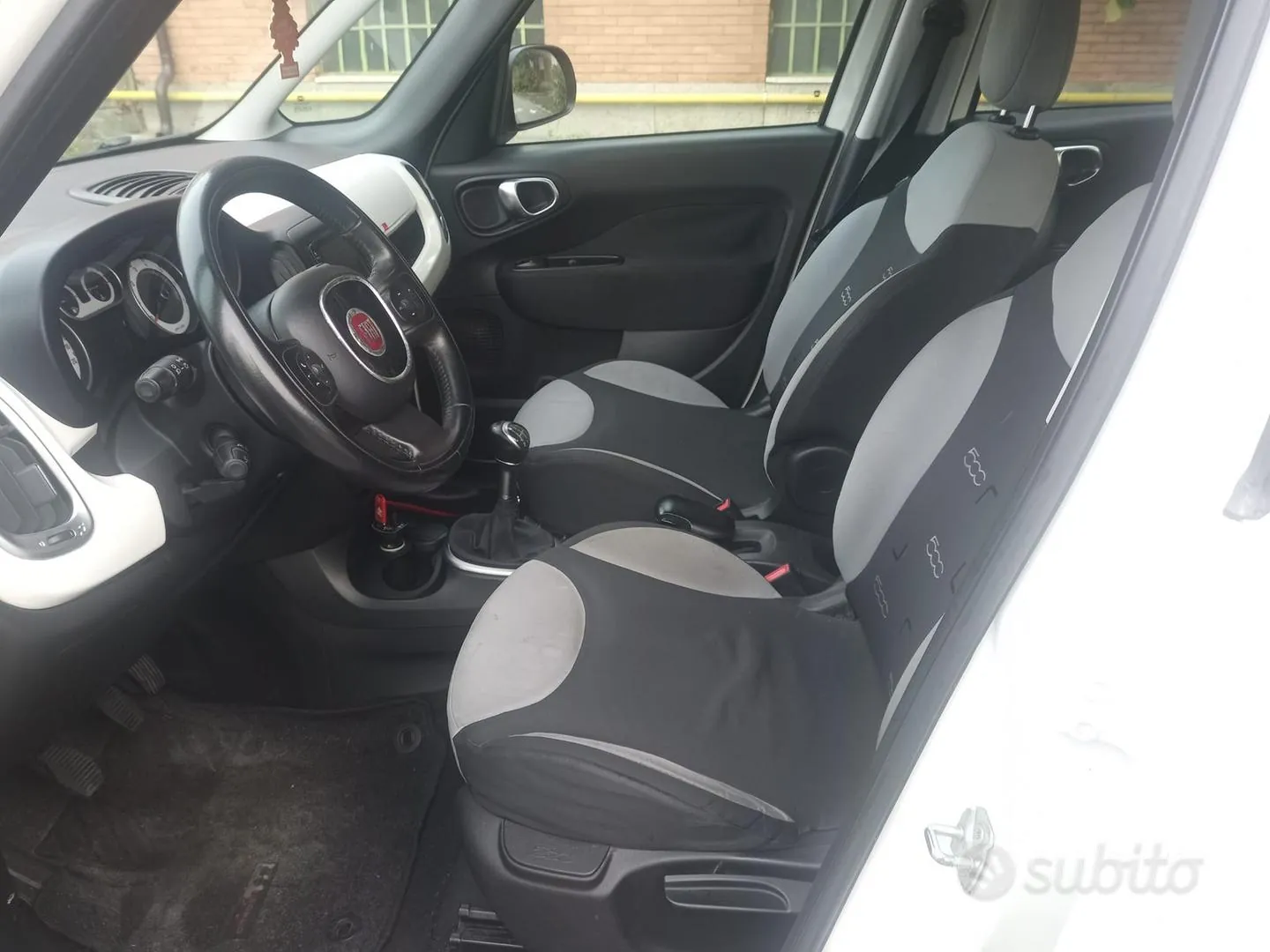 Fiat 500L 2012 photo 5