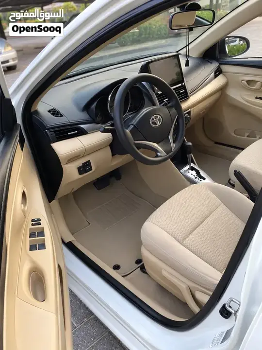 Toyota Yaris 2016 photo 2