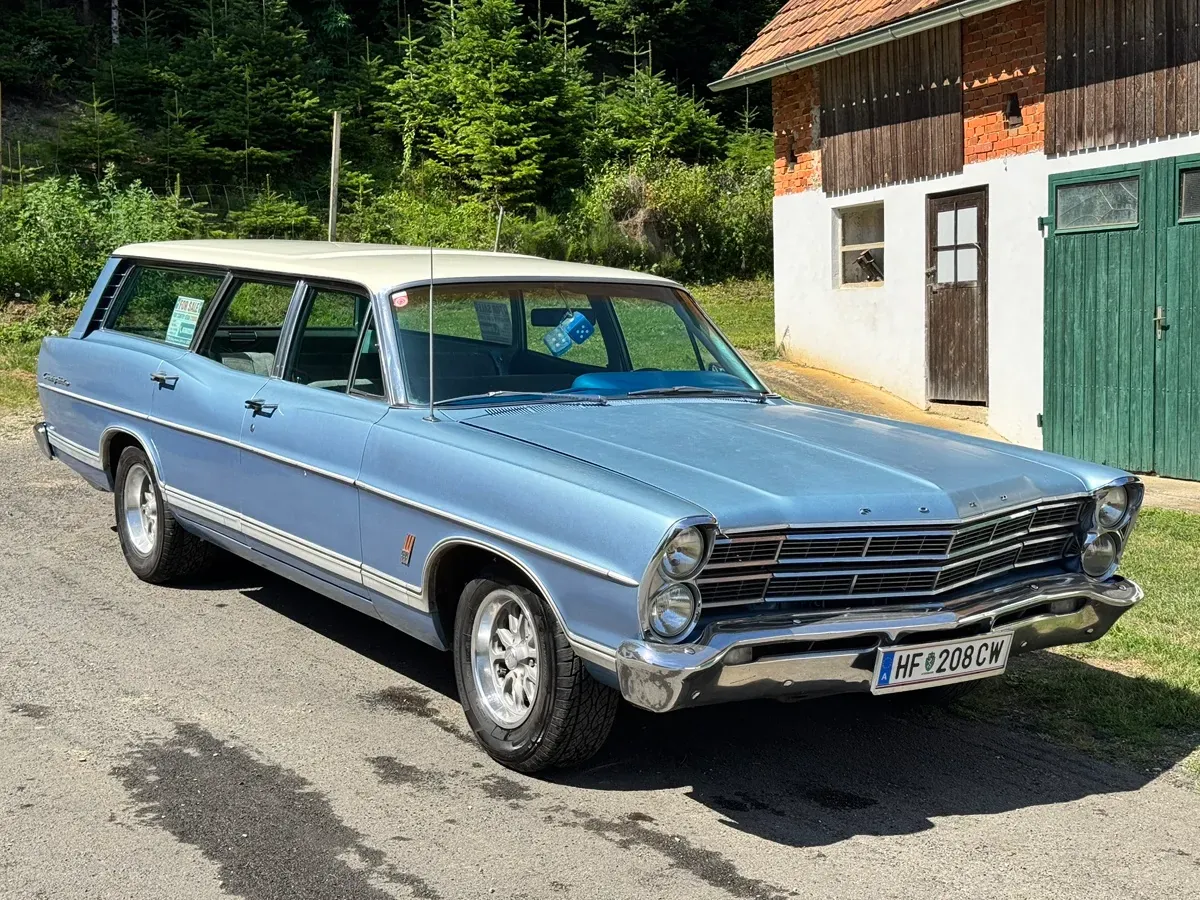 Ford Country Sedan 1967 photo 2