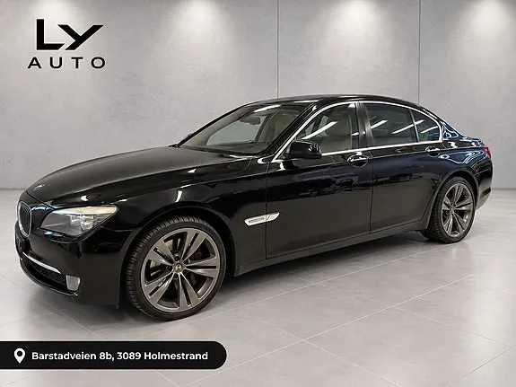 BMW 730D 2010 photo 2