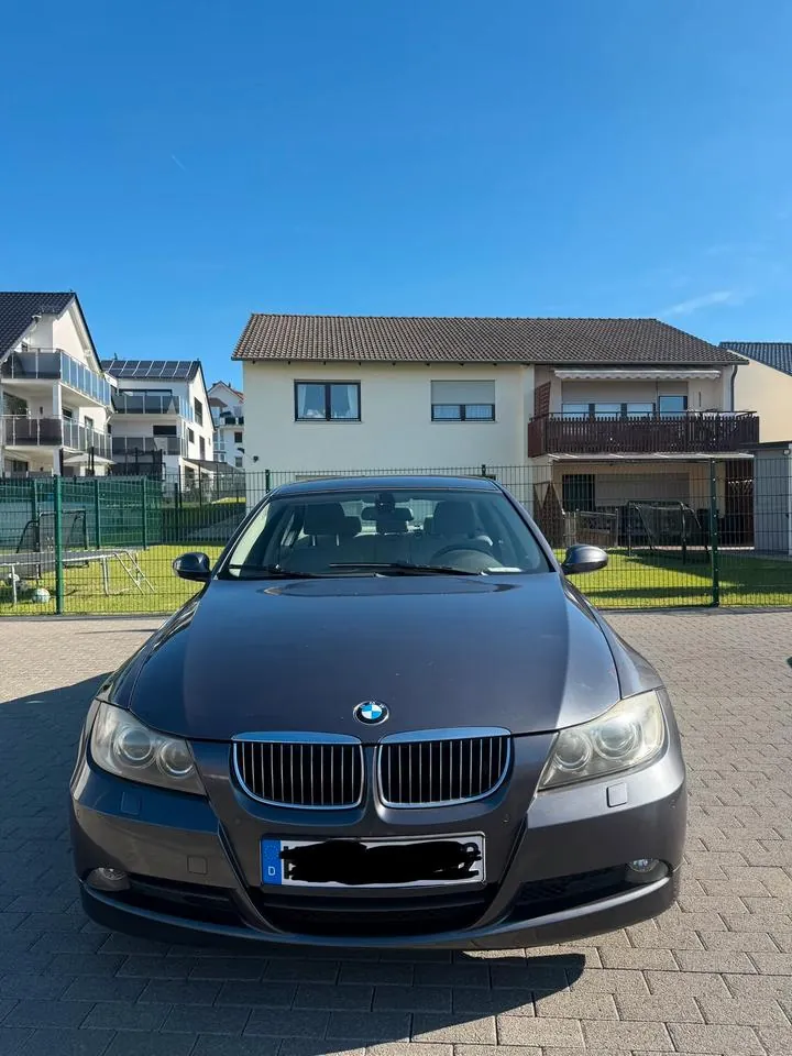 BMW 325
