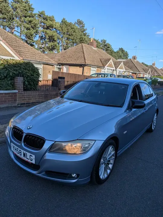 BMW 3 Series 2008 photo 2
