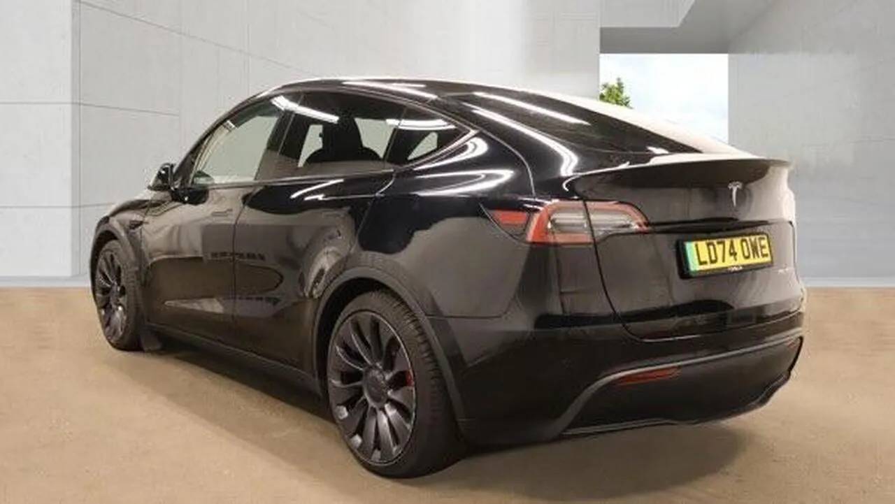 Tesla Model Y 2024 photo 4