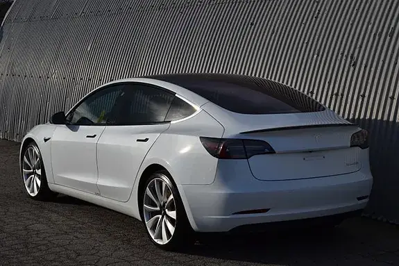 Tesla Model 3 2019 photo 4