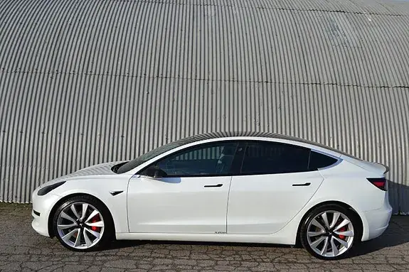 Tesla Model 3 2019 photo 3