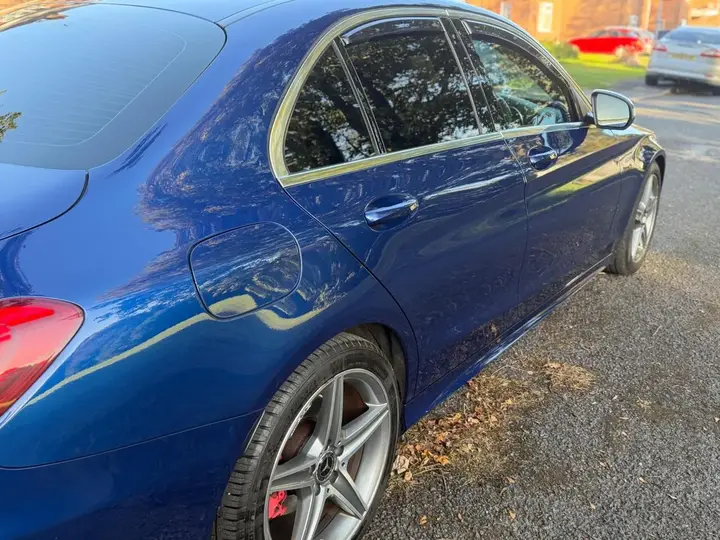 Mercedes-Benz C-Class 2018 photo 4