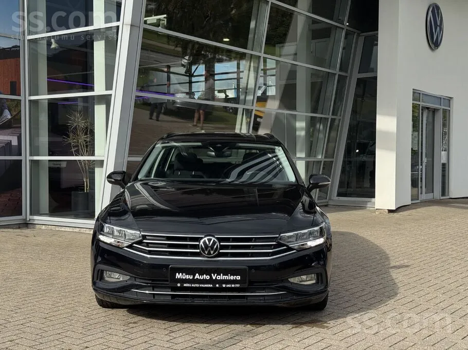 Volkswagen Passat 2021 photo 2