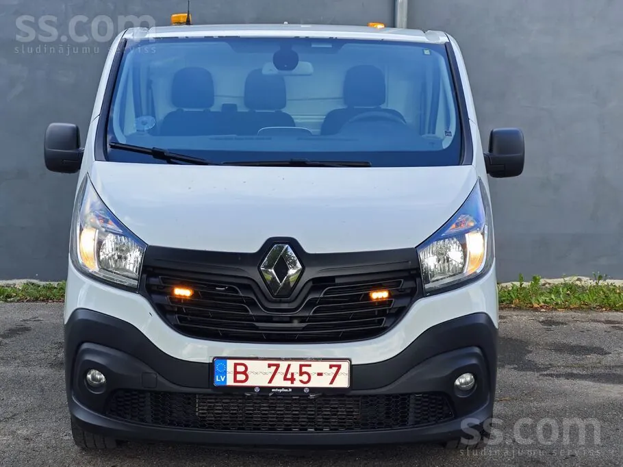 Renault Trafic 2016 photo 2