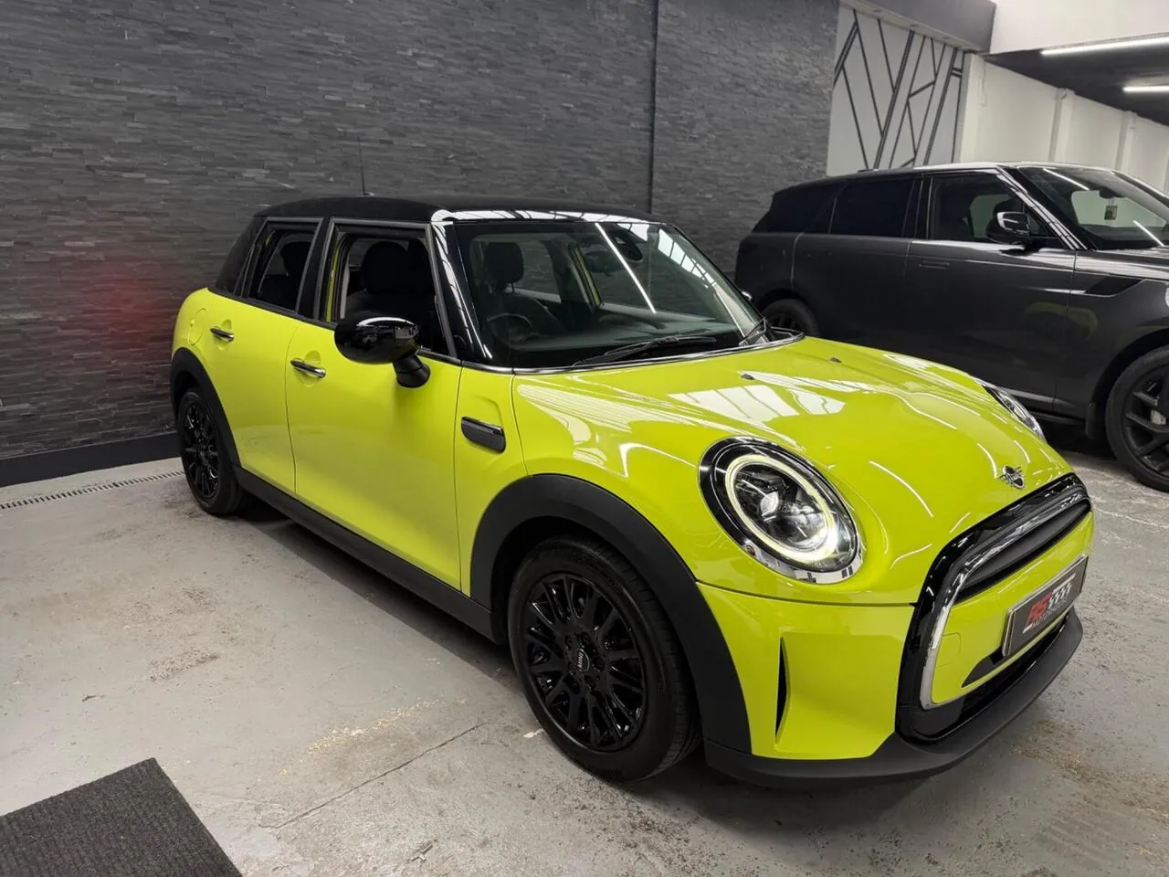 Mini Hatch 2022 photo 2