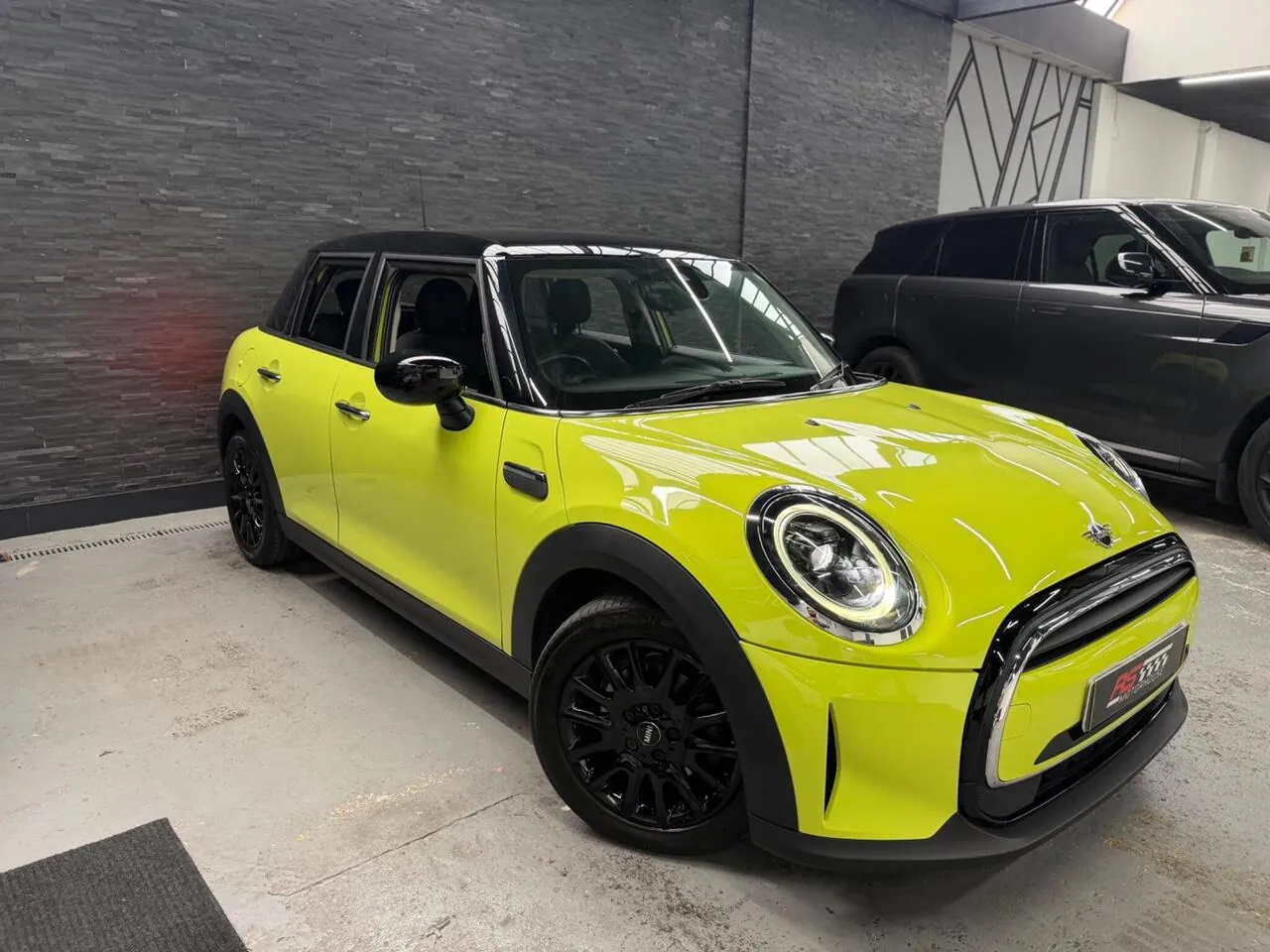 Mini Hatch