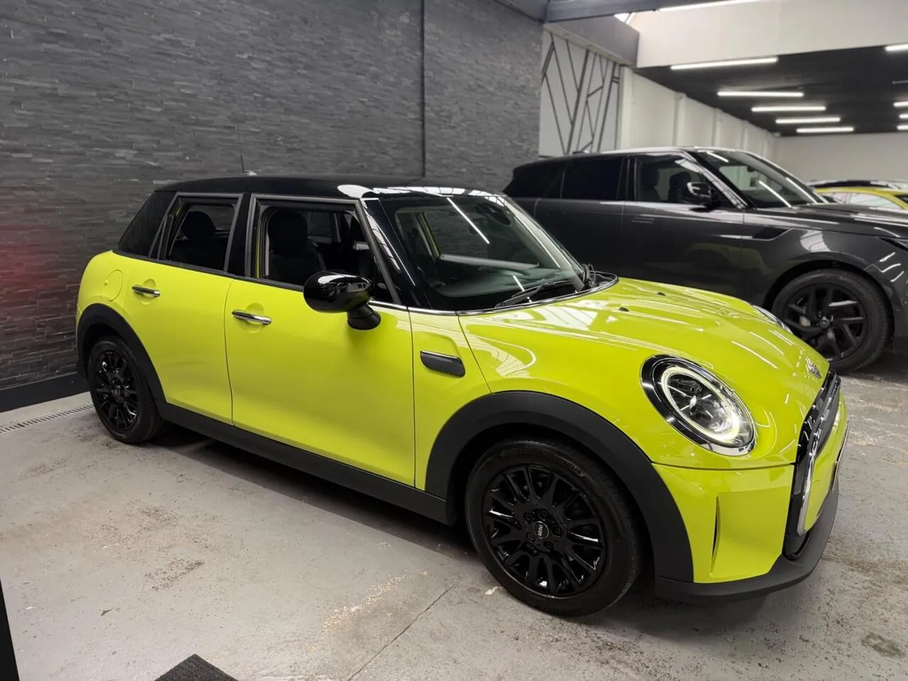 Mini Hatch 2022 photo 3