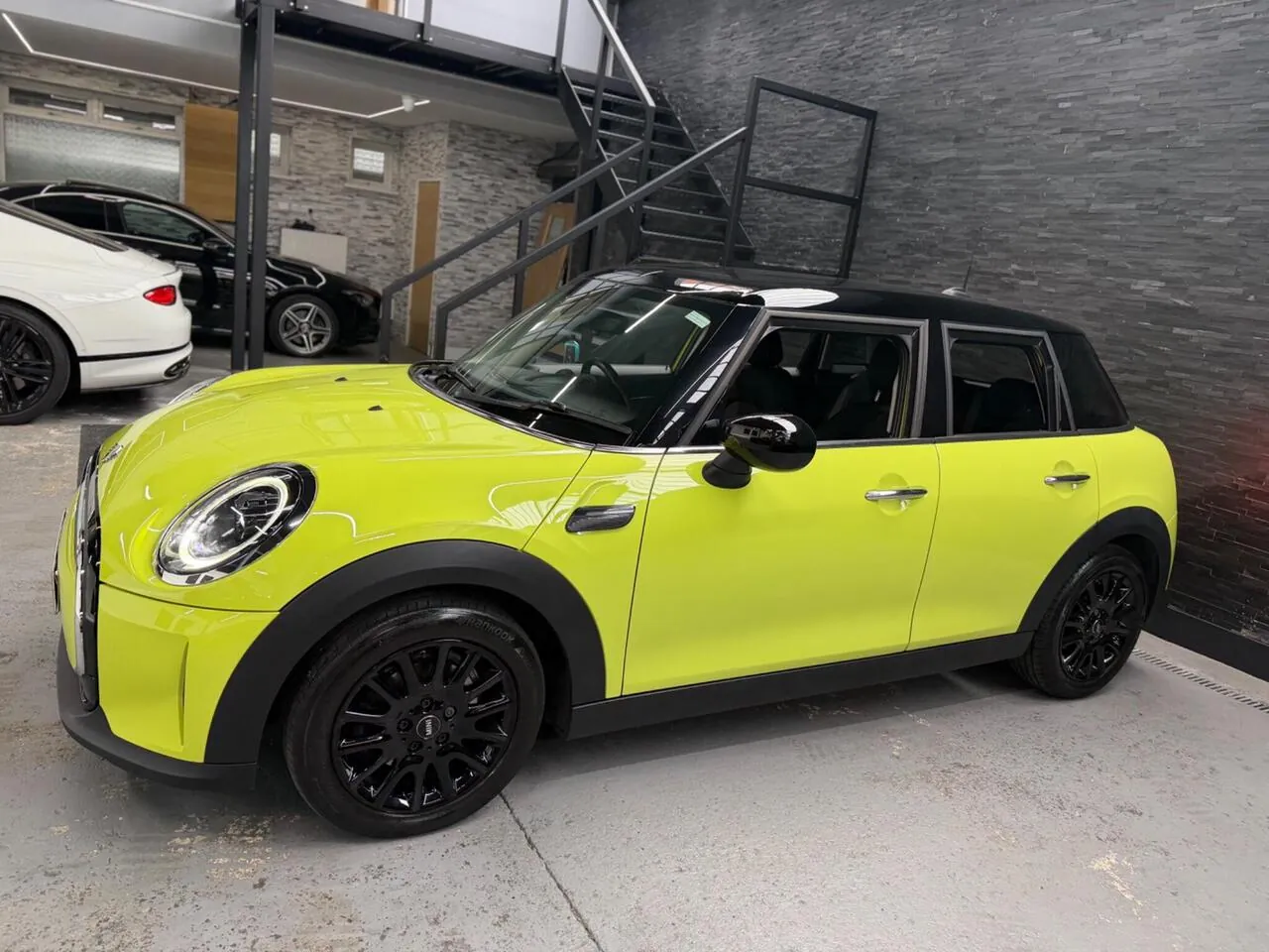 Mini Hatch 2022 photo 5