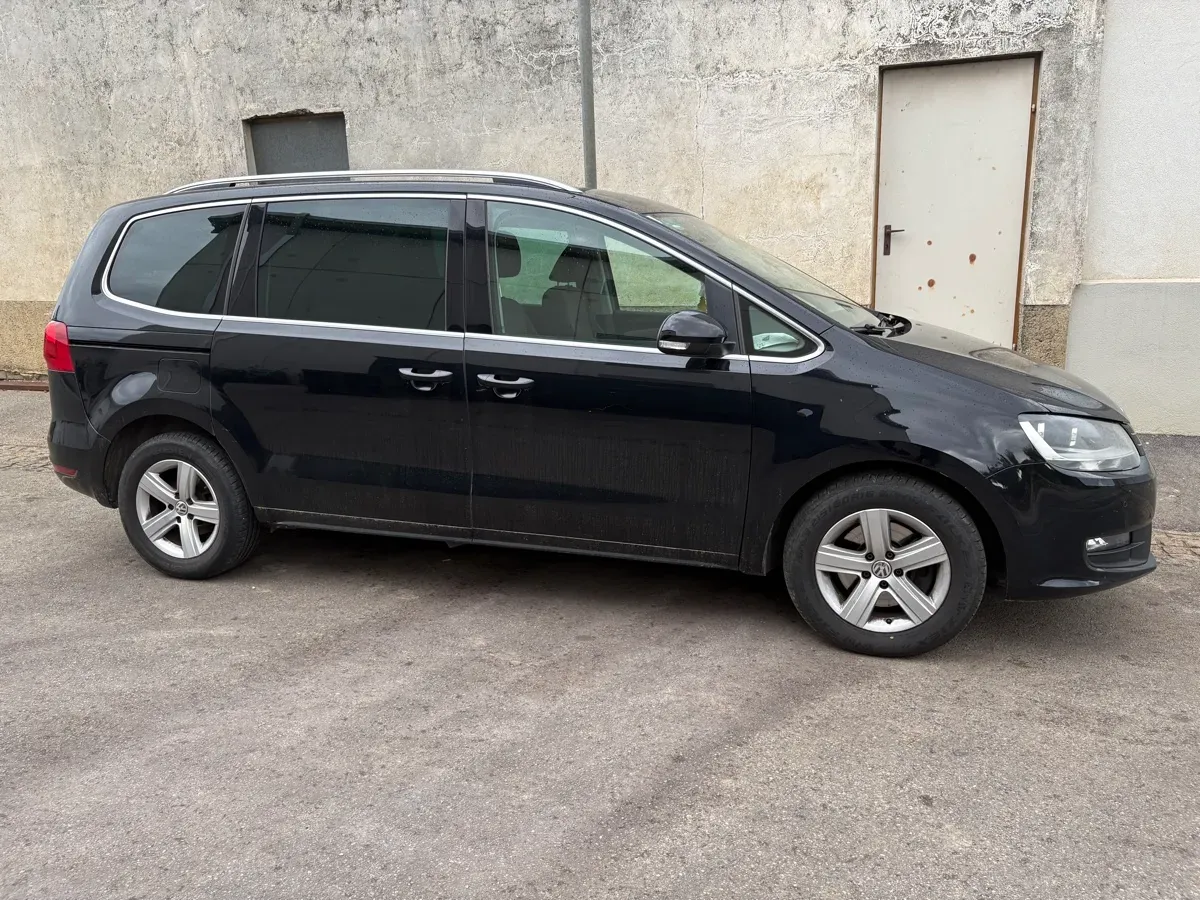 Volkswagen Sharan 2010 photo 2
