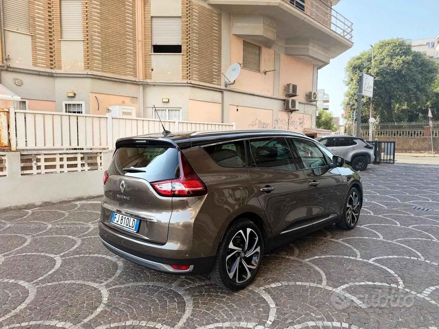 Renault Grand Scenic 2018 photo 4