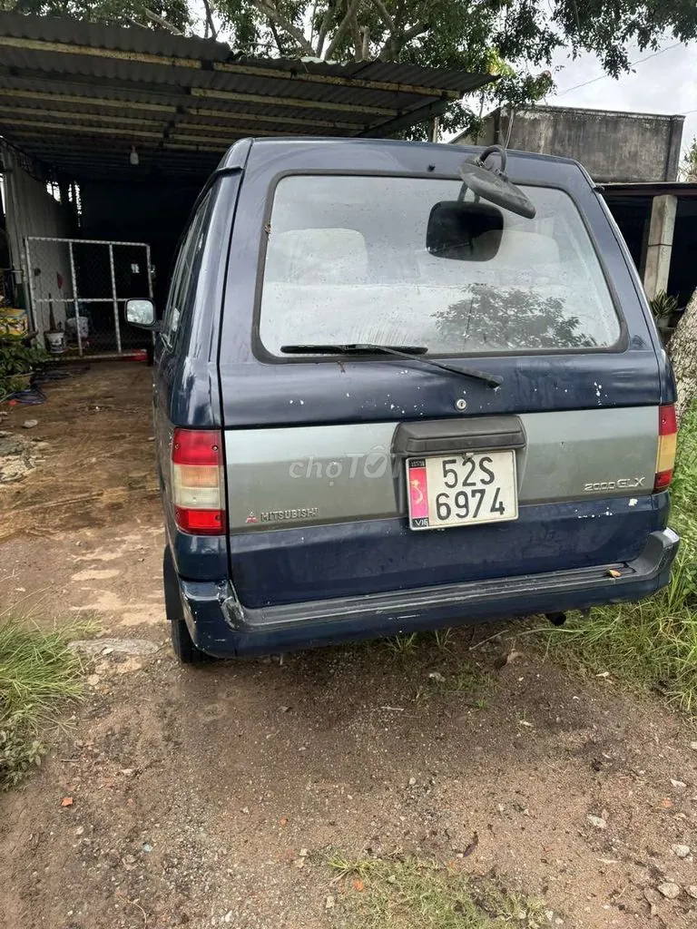 Mitsubishi Jolie 2000 photo 4