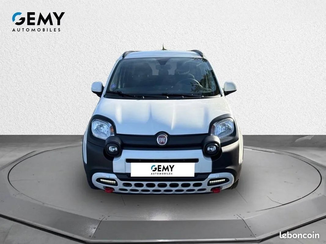 Fiat Panda 2023 photo 2