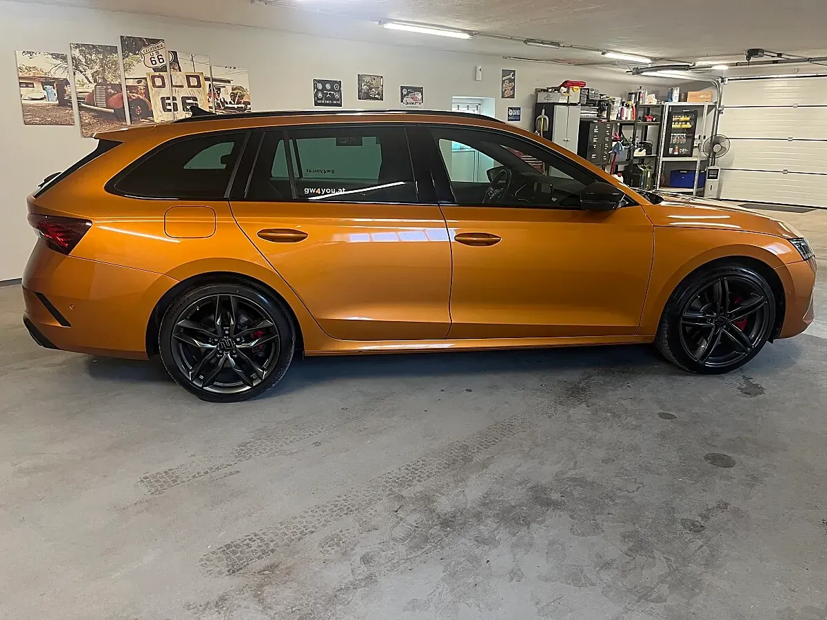 Skoda Octavia 2024 photo 3