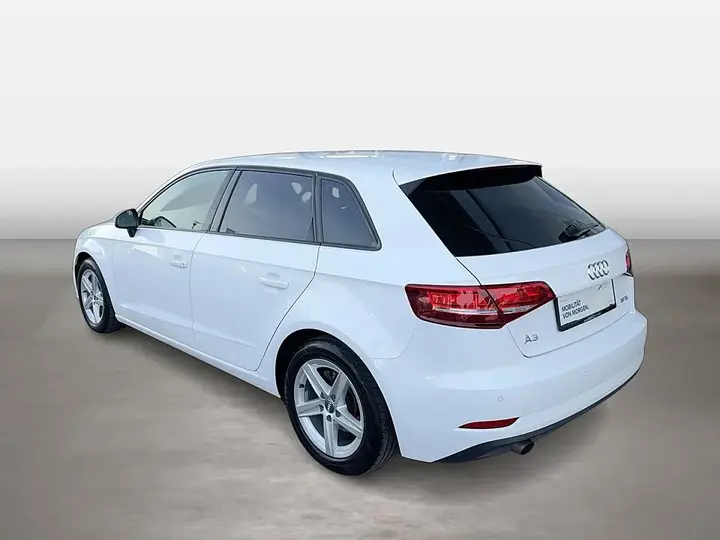 Audi A3 2018 photo 3