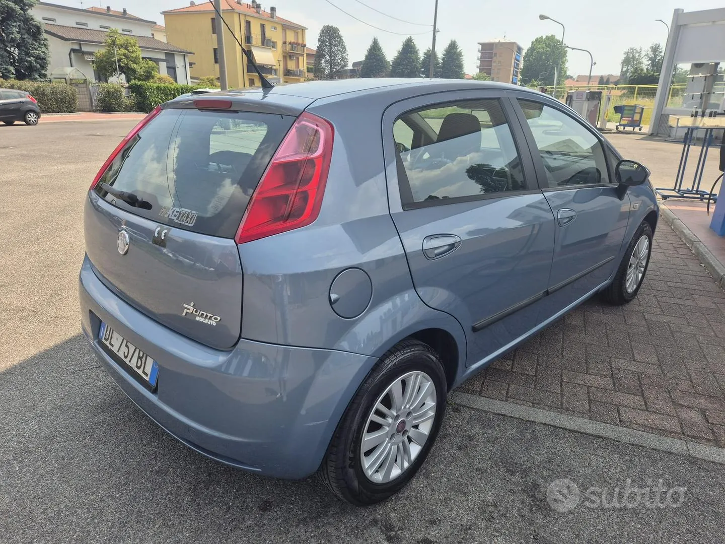 Fiat Grande Punto 2009 photo 3
