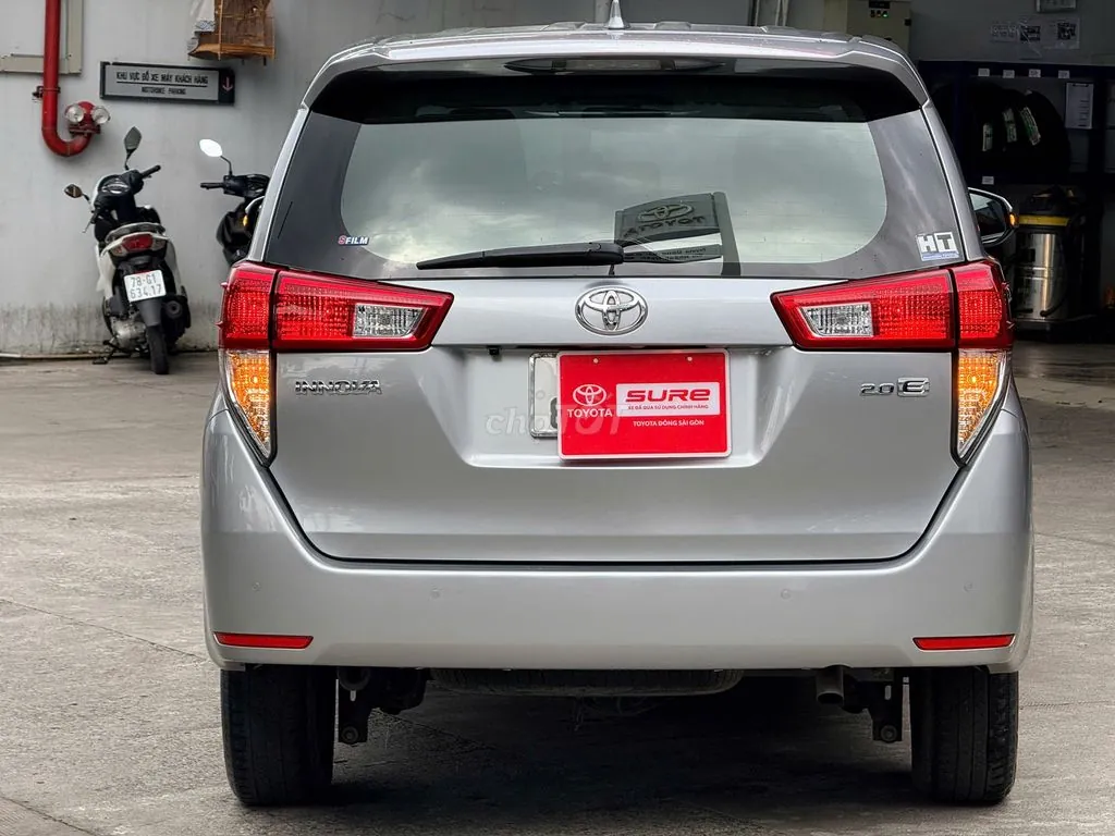Toyota Innova 2023 photo 4