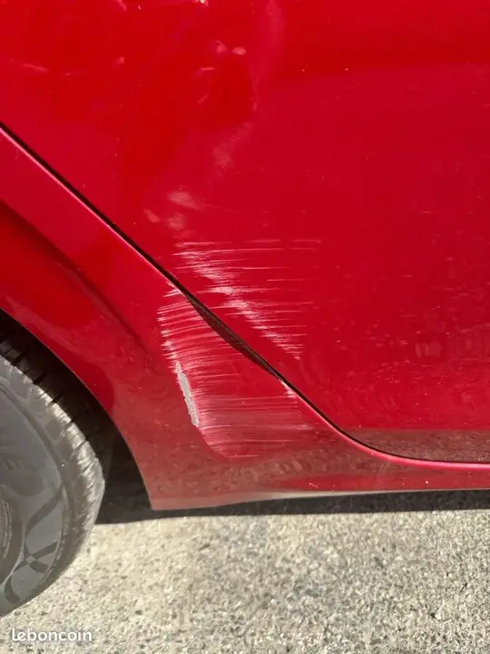 Peugeot 208 2018 photo 4