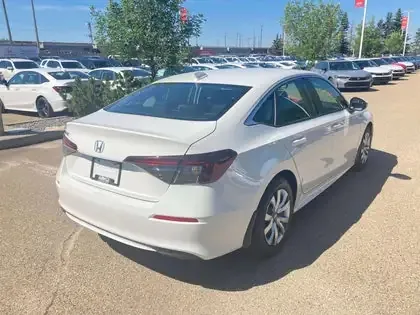 Honda Civic 2026 photo 2