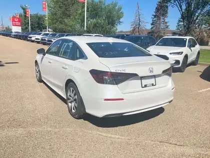 Honda Civic 2026 photo 3