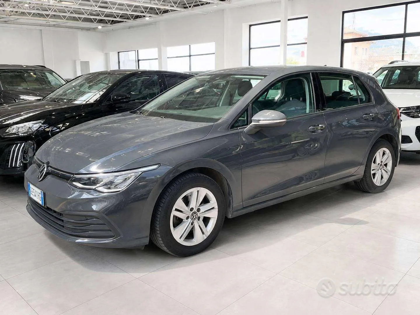 Volkswagen Golf 8 2021 photo 2