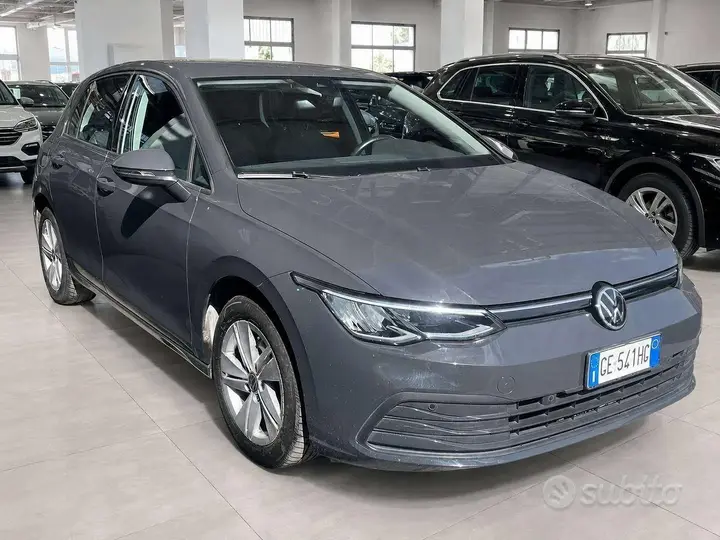 Volkswagen Golf 8